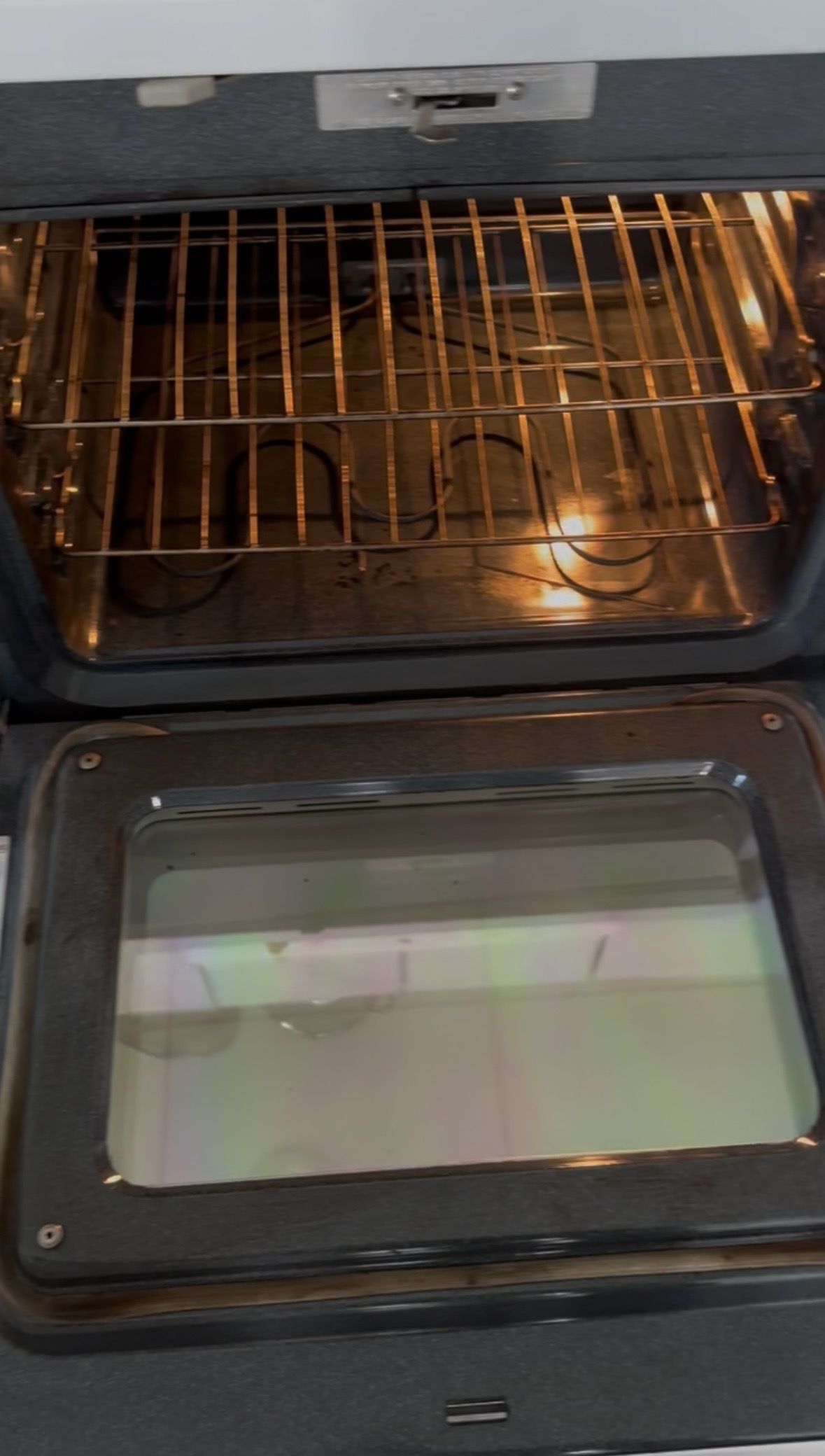 After - Sparkling clean oven by Scent-Sational Cleaning